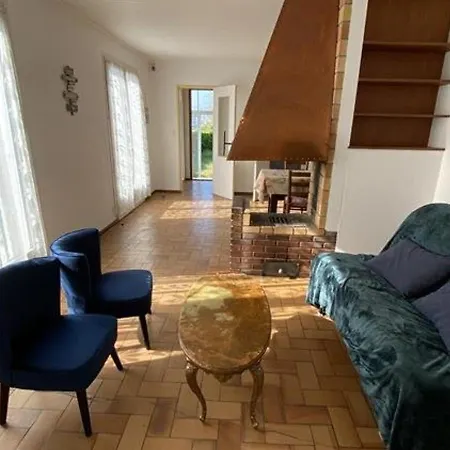 Holiday home Maison Au Coeur De - 6 Couchages, Jardin Clos, Proche Plage, Wifi Gratuit - Fr-1-246a-156 *